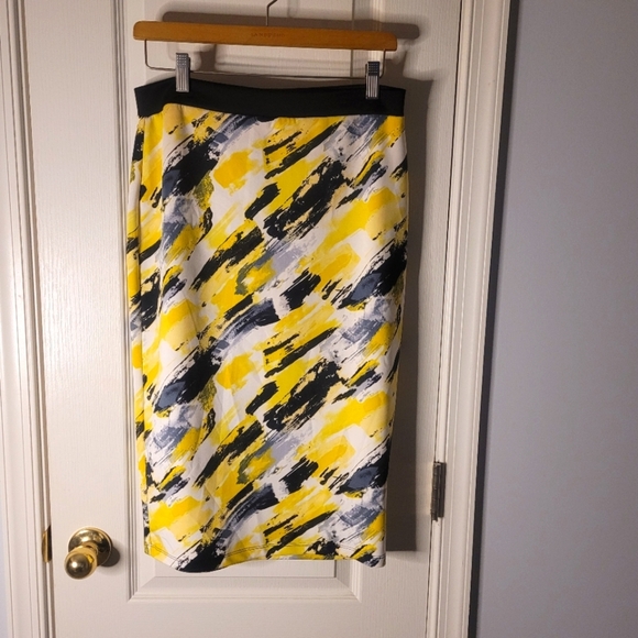 Arden B. Midi Abstract Yellow and Black Women's Skirt. Lots of stretch! Size L. - Picture 1 of 3
